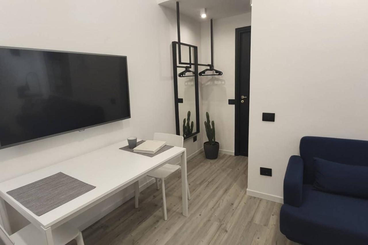 Joivy Heart Of The City 1 Bed Apt Near Castle Belvedere Genoa Bagian luar foto