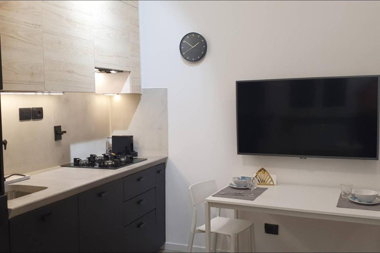 Joivy Heart Of The City 1 Bed Apt Near Castle Belvedere Genoa Bagian luar foto
